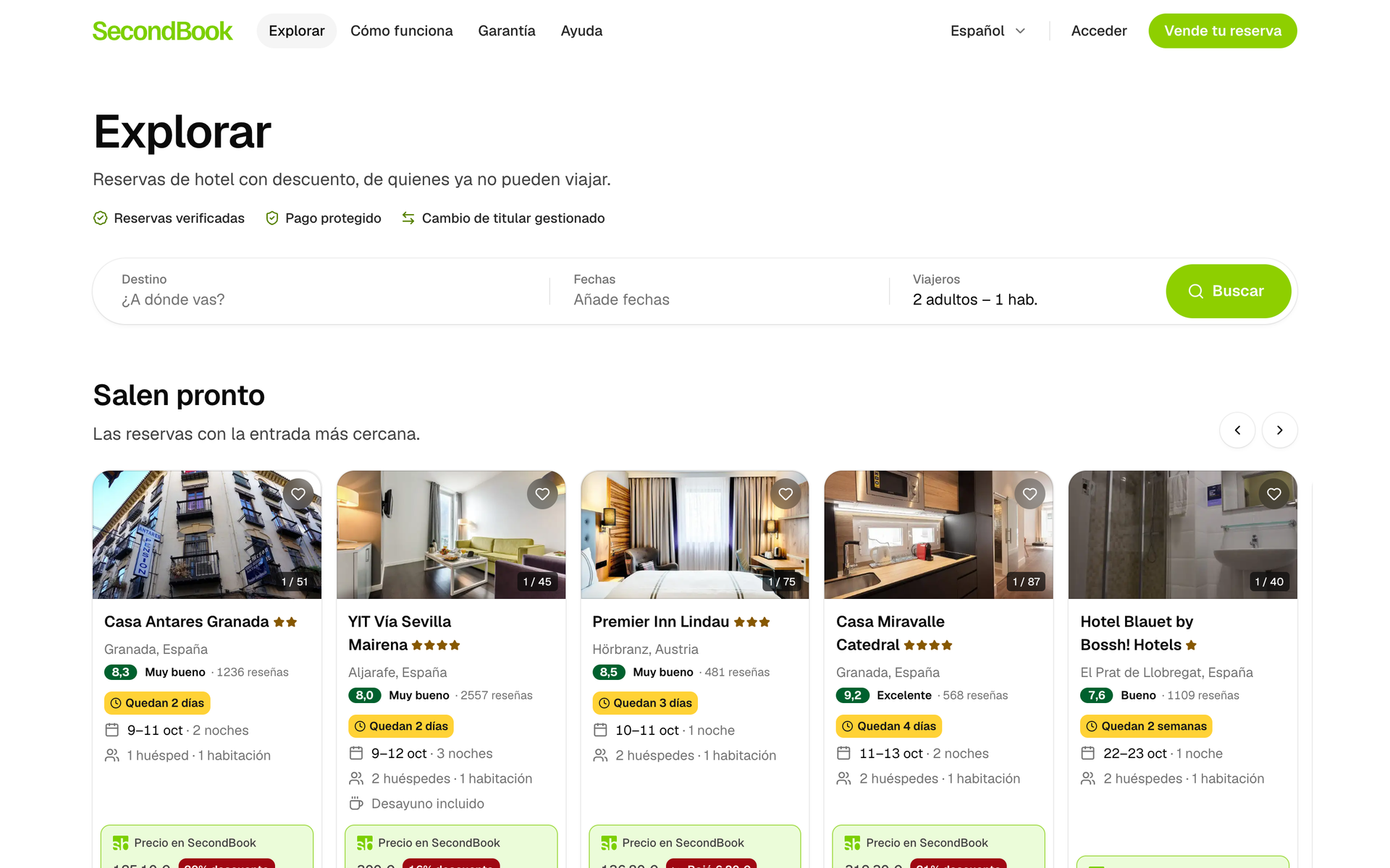 Página Explorar con el buscador de hoteles y una fila de reservas con descuento que empiezan pronto.
